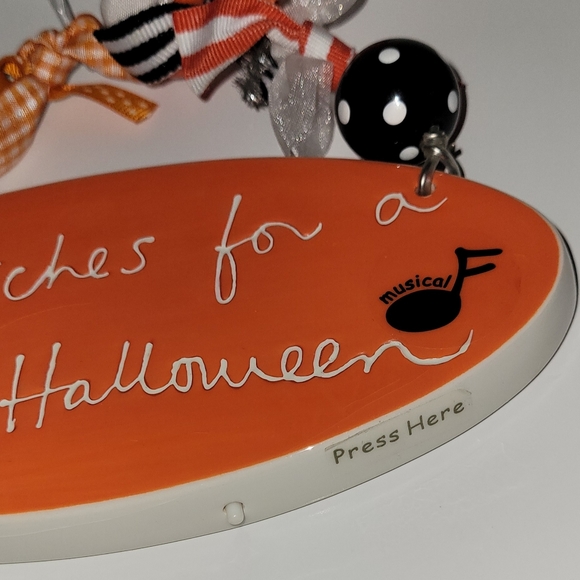 Halloween Decor Plaque, Best Witches Ceramic Sign with Sound Button and Beads. - Picture 3 of 4